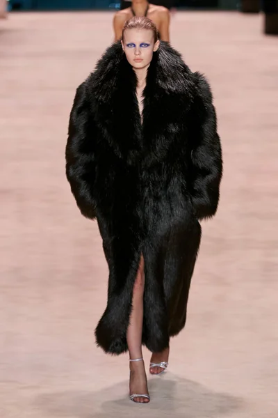 Look 43